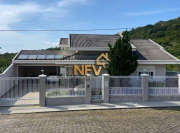 Casa · 100m² · 3 Quartos · 2 Vagas · Casa no centro com 3 Dormitórios