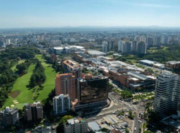 Comercial · 174m² · 2 Vagas · Sala / Conjunto Comercial, 174 m², em Três Figueiras
