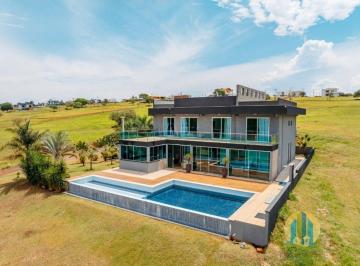 Casa · 600m² · 1 Vaga · Casa à venda no bairro Centro - Paranapanema/SP