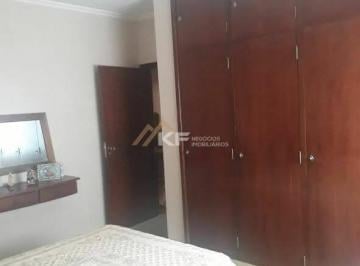 Casa · 200m² · 4 Quartos · 7 Vagas · Casa Padrão