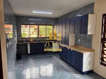 Casa · 508m² · 4 Quartos · 8 Vagas · Casa Alto Padrão, 508M2, Piscina, Gourmet, Lareira, Excelente localização.