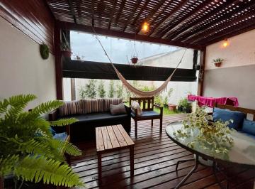 Casa de 3 quartos, Florianópolis · CASA A VENDA 3 DORMITÓRIOS NO CAMPECHE