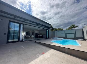 Casa de 5 quartos, Matinhos · Casa alto padrão com 05 quartos, próximo ao Centro