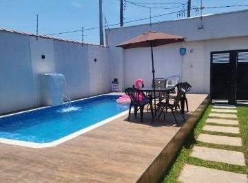 Foto 01 · Imperdível: Casa Pé na areia à venda em Itanhaém-SP, bairro Jequitibá, 4 quartos, 2 suítes, 2 salas,