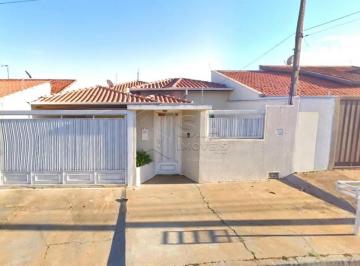 Casa · CASA CHÁCARA DOS PINHEIROS - BOTUCATU / SP