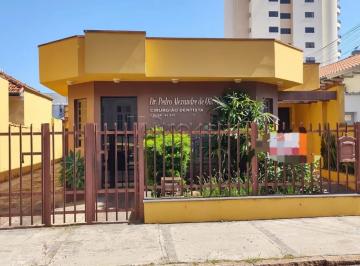 Casa · 350m² · CASA CENTRO - BOTUCATU / SP