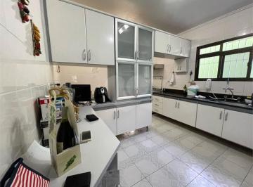 Casa · 208m² · 3 Quartos · 3 Vagas · Sobrado com 3 quartos à venda em Vila paiva - SP