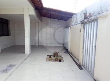 Casa · 127m² · 3 Quartos · 1 Vaga · Casa com 3 quartos à venda em Pici - CE