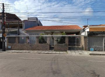 Casa · 221m² · 7 Quartos · 5 Vagas · Casa com 7 quartos à venda em Parque araxá - CE