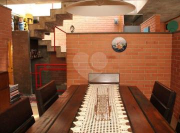 Casa · 244m² · 3 Quartos · 3 Vagas · Casa com 3 quartos à venda em Vila nova caledônia - SP