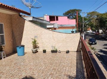 Essa casa térrea em Jaraguá oferece todo o espaço que sua família precisa. São 6 · Casa térrea com 6 quartos à venda em Jardim vivan - SP