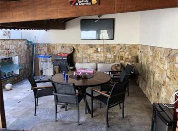 Casa · 300m² · 3 Quartos · 2 Vagas · Sobrado com 3 quartos à venda em Tremembé - SP