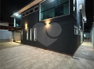 Casa · 393m² · 4 Quartos · 8 Vagas · Sobrado com 4 quartos à venda em Interlagos - SP