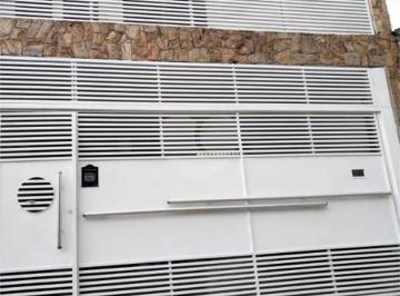 Casa · 220m² · 5 Quartos · 2 Vagas · Sobrado com 5 quartos à venda em Jardim Tuã - SP