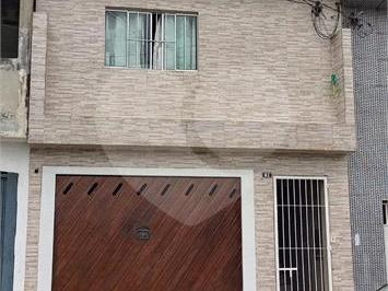 Casa · 140m² · 4 Quartos · 2 Vagas · Casa com 4 quartos à venda em Jardim Lucélia - SP