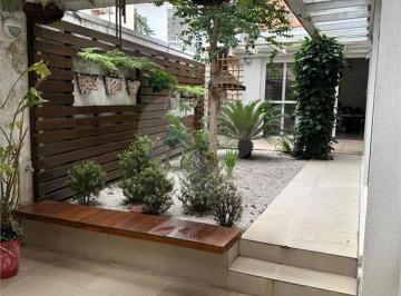 Casa · 329m² · 6 Quartos · 3 Vagas · Casa com 6 quartos à venda em Vila Ipojuca - SP