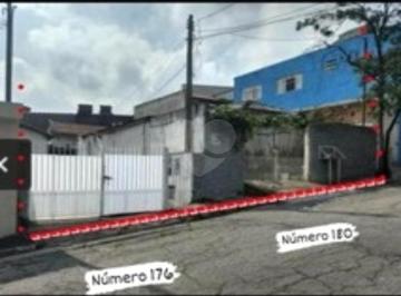 Terreno · 330m² · Terreno à venda em Vila pereira cerca - SP