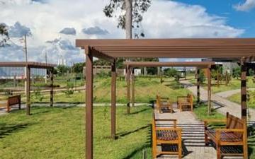 1741267979.jpg · Terreno em cond proximo ao Outlet Santa Maria | É aqui na Imobiliária Rosa e Rangel