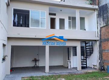 Casa · 380m² · 5 Quartos · 2 Vagas · Casa de 380m² com 5 Quartos (4 suítes) e 2 Vagas Cobertas - Cotia.