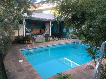 Casa · 266m² · 4 Quartos · 4 Vagas · Casa com quatro quartos um sendo Garden em Bento Ribeiro.