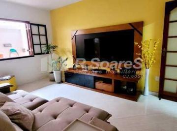 Casa · 240m² · 3 Quartos · 3 Vagas · Casa de vila, com 03 quartos sendo 01 suíte, rua Ana Teles, Campinho.