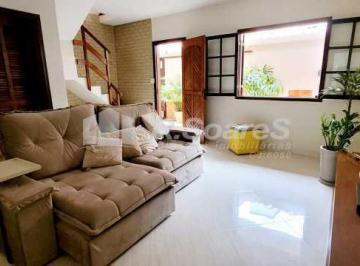 Casa · 240m² · 3 Quartos · 3 Vagas · Casa de vila, com 03 quartos sendo 01 suíte, rua Ana Teles, Campinho.