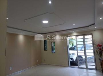 Casa · 380m² · 2 Quartos · 2 Vagas · Casa dois quartos e garagem, em Realengo na rua Lomas Valentinas.