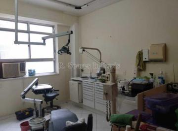 Comercial · 40m² · Sala Comercial no Centro. Rua Evaristo da Veiga