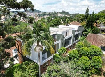Casa · 370m² · 4 Quartos · 4 Vagas · Casa à venda no Jardim Floresta. De 350 m², 4 suítes, 6 banheiros e Piscina.