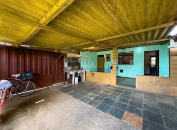 Casa · 195m² · 4 Quartos · 3 Vagas · Casa de Esquina com 2 Quartos, 3 Vagas e Excelente Ponto Comercial à Venda na QNN 1 - Ceilândia Nort