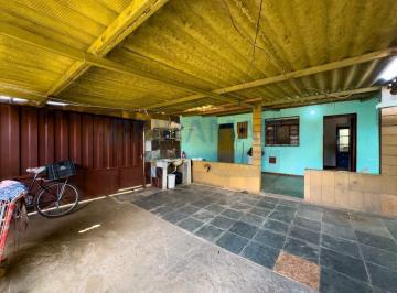Casa · 195m² · 4 Quartos · 3 Vagas · Casa de Esquina com 2 Quartos, 3 Vagas e Excelente Ponto Comercial à Venda na QNN 1 - Ceilândia Nort
