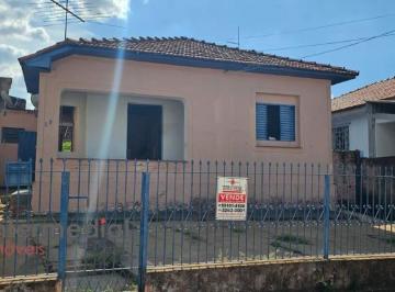 Casa · 106m² · 2 Quartos · Casa à venda com 2 dormitórios, com terreno de 300 m² em excelente localização. 