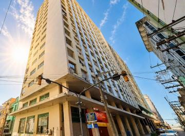 Apartamento · 64m² · 2 Quartos · Edifício Pampa com elevador, portaria 24h, 2 dormitórios, 2 banheiros