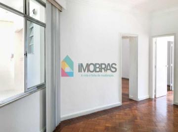 Apartamento · 75m² · 2 Quartos · Apartamento : Padrão / Residencial / Centro