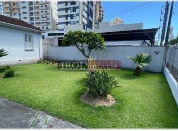 Casa · 200m² · 3 Quartos · 4 Vagas · Casa Alvenaria em Centro, Itajaí/SC