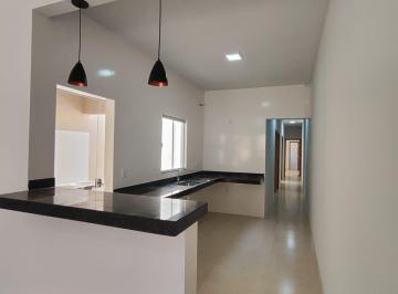 Casa · 115m² · 3 Quartos · 2 Vagas · Casa à Venda 3 quartos, sendo 1 suíte no Jardim Guanabara em Goiânia-GO.
