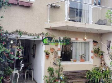 Casa · 101m² · 4 Quartos · 3 Vagas · SOBRADO STA CÂNDIDA,04 QTS,SUÍTE,SACADA,CHURRAS.,BEM LOCALIZADO