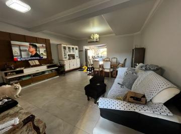 Foto 01 · Casa á venda em Condomínio 230m² com 3 Suítes e 4 Vagas no Jardim Londrina.