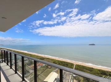 Foto 22 · Descubra o seu refúgio de luxo à beira-mar em Balneário Piçarras!