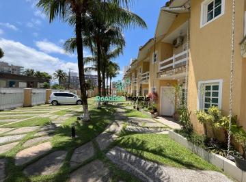 Casa de 3 quartos, Bertioga · Lindo Sobrado em Condomínio fechado com 3 Quartos à 150m do mar - Bertioga