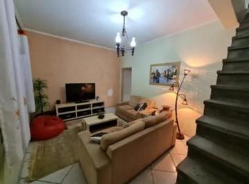 Casa · 240m² · 3 Quartos · 2 Vagas · Casa a venda 240 m², 03 dormitórios, 01 suíte e 02 vagas Capão Redondo