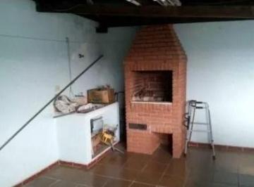Casa · 187m² · 2 Quartos · 2 Vagas · Sobrado a venda próximo de tudo, escolas,posto,padaria,farmácia etc.,local excel