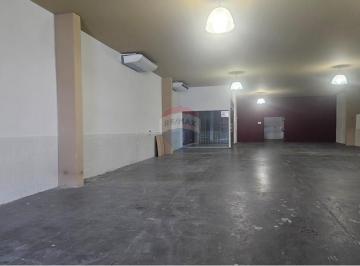 Comercial · 495m² · 3 Vagas · RE/MAX ALUGA Galpão Comercial com fácil acesso e inúmeras possibilidades em Vinhedo, SP por R$16.950
