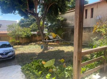 Casa · 360m² · 3 Quartos · 4 Vagas · Ótima casa com quintal em lote de 360m² no Espírito Santo - Betim/MG