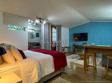 Apartamento · 32m² · 1 Quarto · 1 Vaga · Studio 32,50 m² em Campos do Jordão — Jaguaribe, Térreo com Jardim