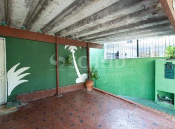 Casa · 90m² · 3 Quartos · 1 Vaga · Casa á Venda no Campo Belo com 90m², 3 quartos, 1 vaga.