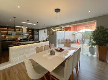 Casa de 4 quartos, Carapicuíba · Casa Condominio Fazendinha Granja Viana