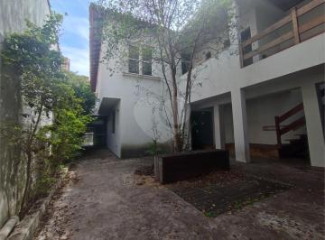Casa · 320m² · 6 Quartos · 1 Vaga · Sobrado com 6 quartos à venda em Paraíso - SP