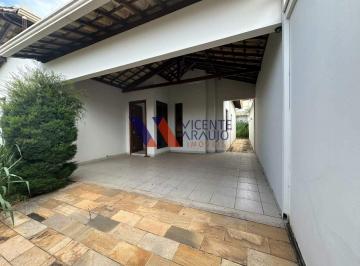 Casa · 240m² · 4 Quartos · 4 Vagas · Casa térrea com 3 quartos no bairro Brasiléia próximo ao centro de Betim.