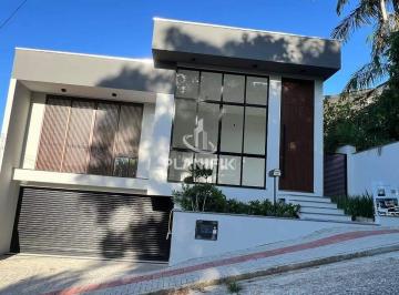 Casa · 272m² · 3 Quartos · 2 Vagas · Casa à venda, 3 quartos, 1 suíte, 2 vagas, Centro - Brusque/SC